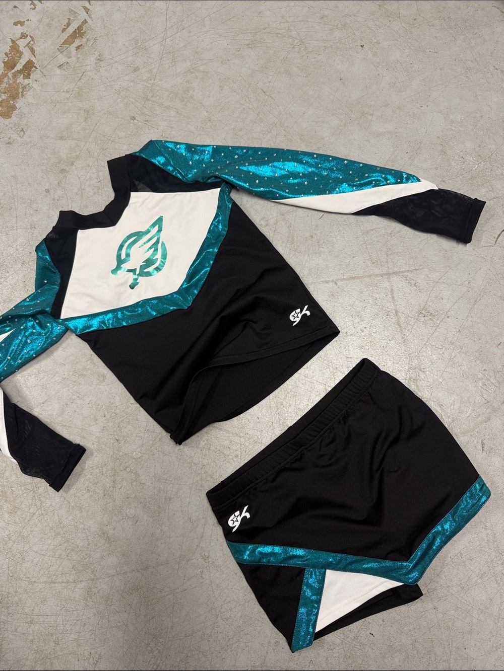 EUPHORIA Cheerleading Costume - MADDY - Teal & Black Long Sleeve Set - XS
